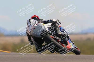 media/Oct-09-2022-SoCal Trackdays (Sun) [[95640aeeb6]]/Turn 9 Backside (120pm)/